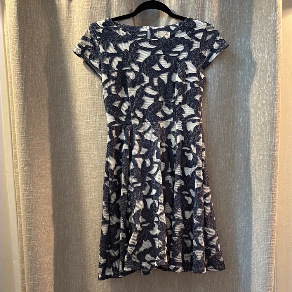 Maison Jules Blue and White Floral Mini Dress with Beautiful Texture XS